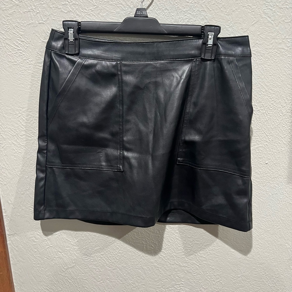 Black Faux Leather Mini Skirt with Front Pockets Size Small Goth